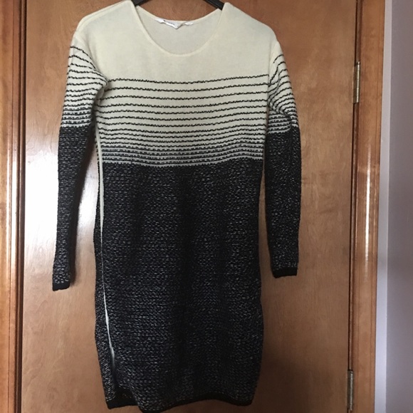 Athleta Fireside Sweaterdress - Picture 2 of 8
